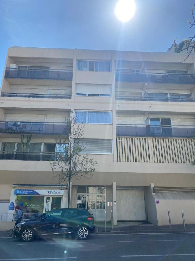 Studio Cosy Entierement Equipe Nisa Exterior foto